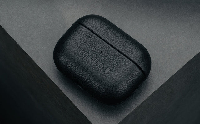 Apple AirPods Pro Leather Case (1st & 2nd Gen) Feature Focus