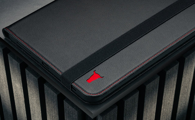 iPad Leather Case (11th A16 / 10th Gen) Feature Focus