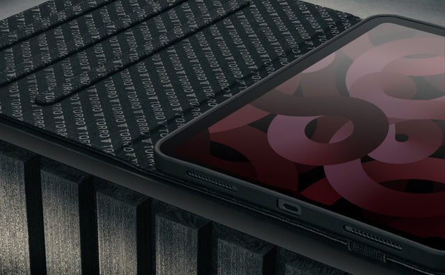 iPad Leather Case (11th A16 / 10th Gen) Feature Focus