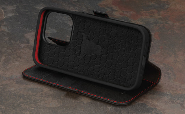 iPhone 15 Pro Leather Wallet Case v2.0 (MagSafe Charging) Feature Focus