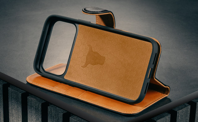 iPhone 17 Pro Max Leather Case (with Detachable Cover & MagSafe Compatible) Feature Focus