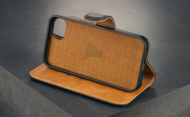 iPhone 17e / 16e Detachable Case Feature Focus