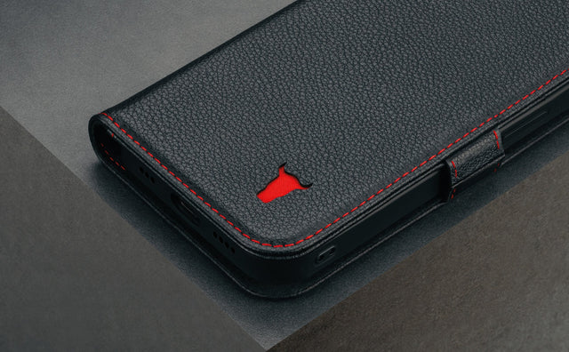 iPhone 17e / 16e Leather Case Feature Focus